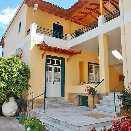 Costa-Rini Hotel Leonídion Dış mekan fotoğraf