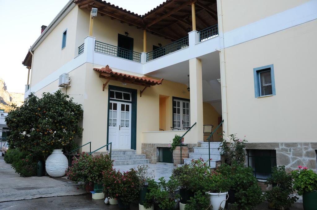 Costa-Rini Hotel Leonídion Dış mekan fotoğraf