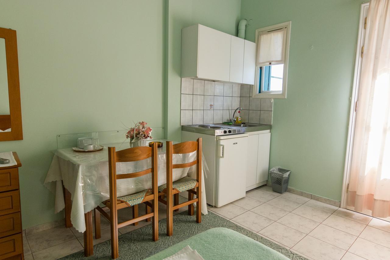 Costa-Rini Hotel Leonídion Dış mekan fotoğraf