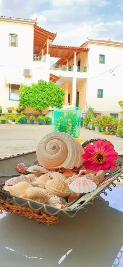 Costa-Rini Hotel Leonídion Dış mekan fotoğraf