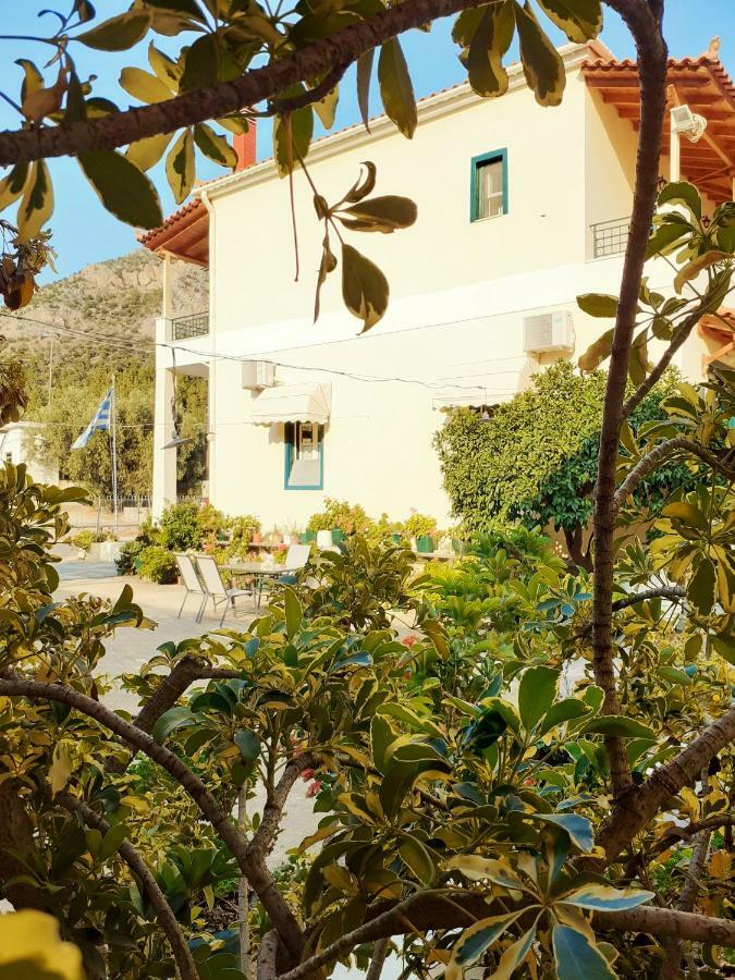 Costa-Rini Hotel Leonídion Dış mekan fotoğraf