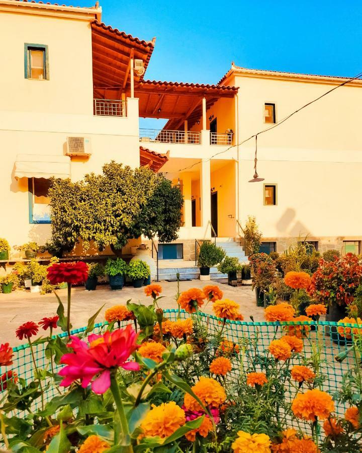 Costa-Rini Hotel Leonídion Dış mekan fotoğraf